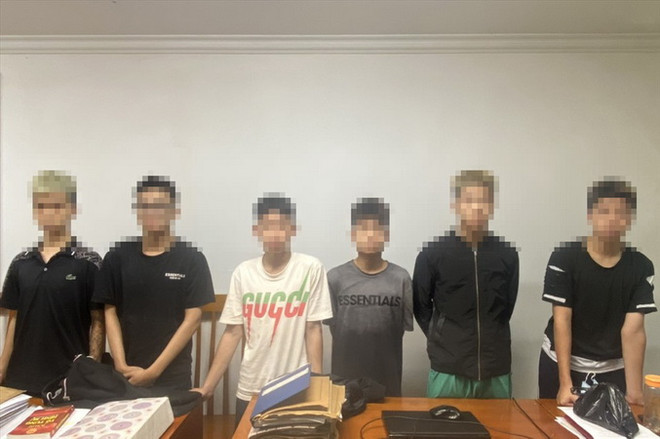 Hà Nội: Bắt nhóm đối tượng tấn công người đi đường, cướp xe máy ảnh 1