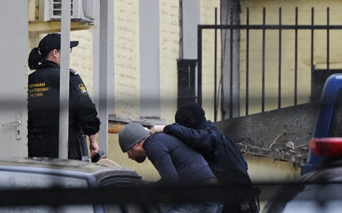 Nga tạm giam 5 nghi can trong vụ sát hại ông Boris Nemtsov ảnh 1