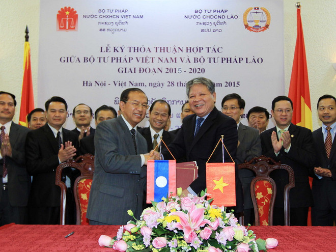 Phó Thủ tướng Nguyễn Xuân Phúc tiếp Đoàn cán bộ Tư pháp Lào ảnh 1