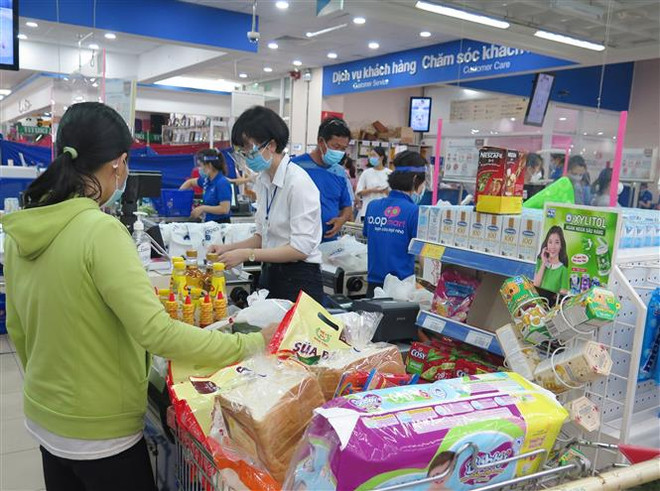 Khánh Hòa cho phép cơ sở kinh doanh, dịch vụ hoạt động trở lại ảnh 1