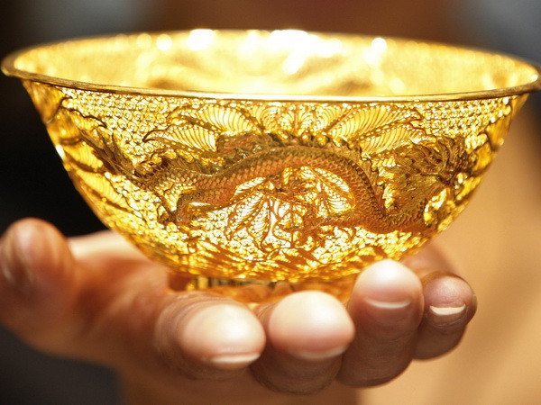 Vàng đang lùi dần về mức đáy của trên ba năm gần đây ảnh 1