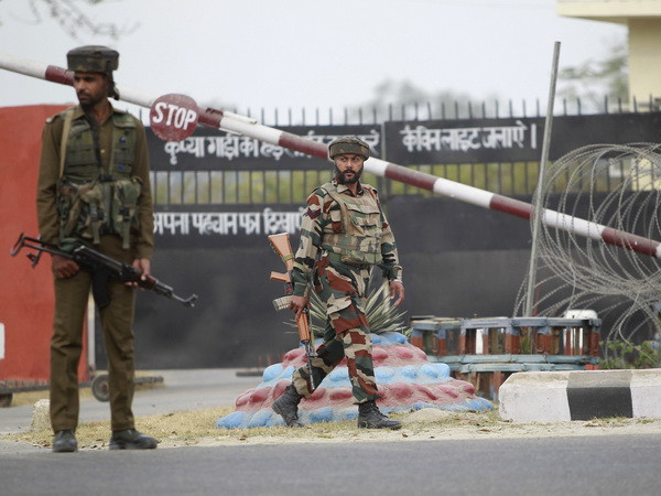 Ấn Độ tăng cường an ninh sau vụ sinh viên nước ngoài bị tấn công ảnh 1