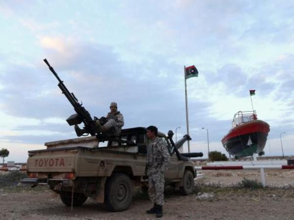 Phiến quân Libya cảnh cáo ý đồ dội bom tàu Triều Tiên ảnh 1