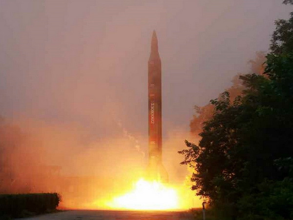 Mỹ-Nhật-Hàn bàn biện pháp đối phó hữu hiệu đe dọa từ Triều Tiên ảnh 1