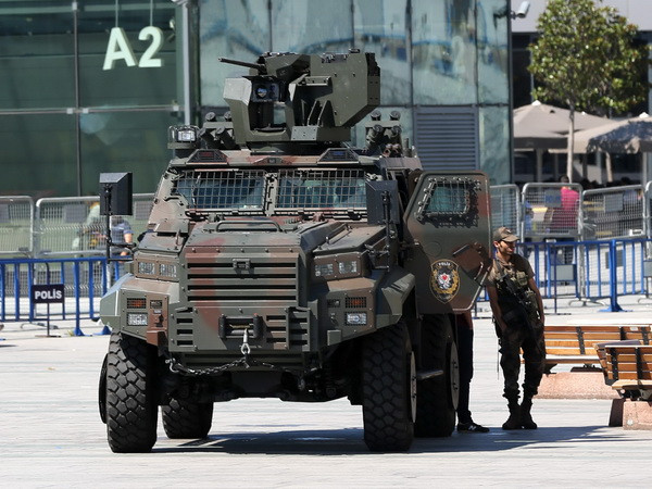 Thổ Nhĩ Kỳ bắt giữ một nữ công dân Đức sau vụ đảo chính ảnh 1