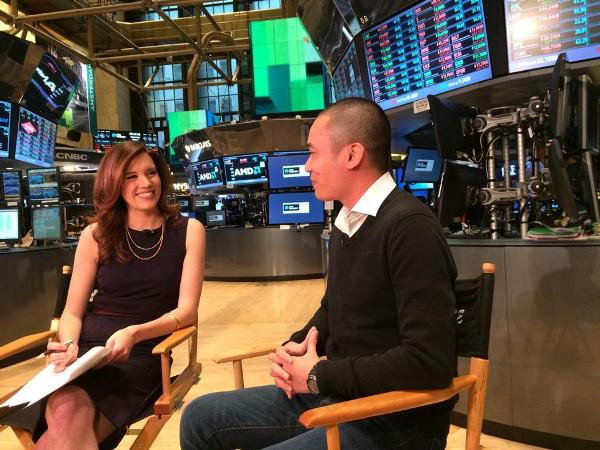 Hà Đông lên sóng trực tiếp từ Sàn chứng khoán New York ảnh 1