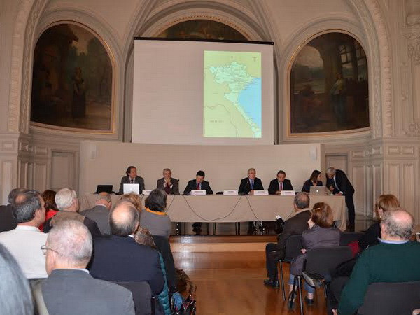 Tăng cường hợp tác giữa Việt Nam và thành phố Tours ảnh 1