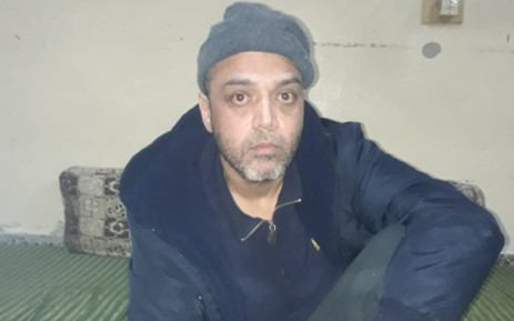 Phóng viên Nam Phi bị IS bắt cóc trở về an toàn sau 3 năm ảnh 1