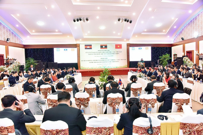 Thúc đẩy kết nối ba nền kinh tế Campuchia, Lào và Việt Nam ảnh 1