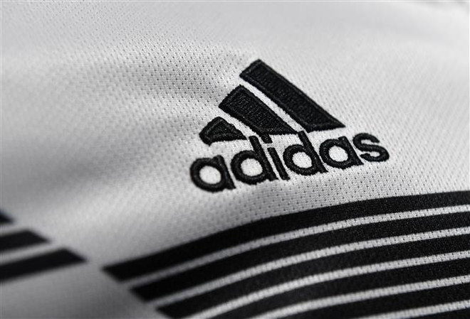 Adidas nâng dự báo doanh thu và giảm lỗ trong năm 2023 ảnh 1