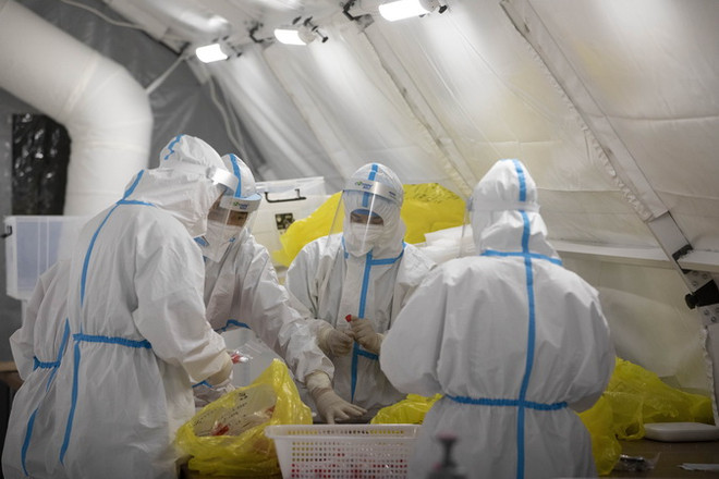  "Zero-COVID" của Trung Quốc: Chi phí tối thiểu, lợi ích tối đa? ảnh 1