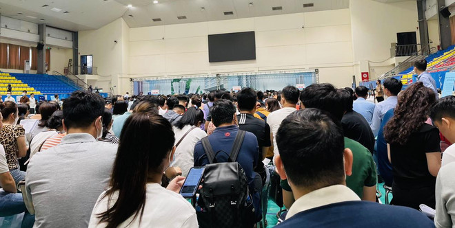 1.300 người bốc thăm quyền mua 149 căn hộ nhà ở xã hội Trung Văn ảnh 1