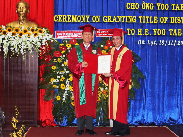 Cựu Đại sứ Hàn Quốc là Giáo sư danh dự của Đại học Đà Lạt ảnh 1