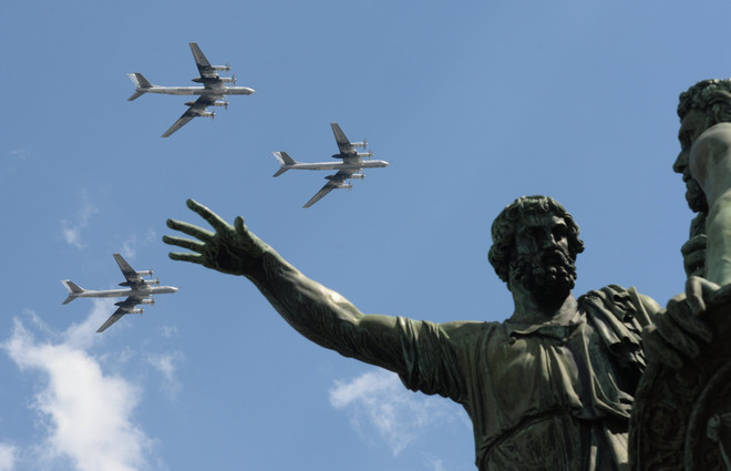 Máy bay ném bom Nga thu hút mọi sự chú ý trong lễ duyệt binh 9/5 ảnh 2