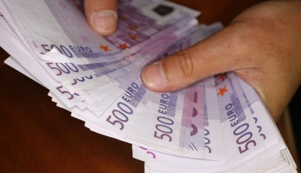 Tây Ban Nha phá đường dây đưa người Trung Quốc nhập cư trái phép ảnh 1