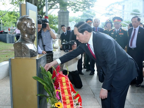 Chủ tịch nước Trần Đại Quang hội đàm với các nhà lãnh đạo Singapore ảnh 3