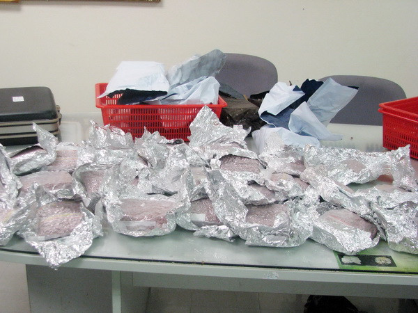 Sơn La bắt đối tượng vận chuyển 2.000 viên ma túy tổng hợp ảnh 1