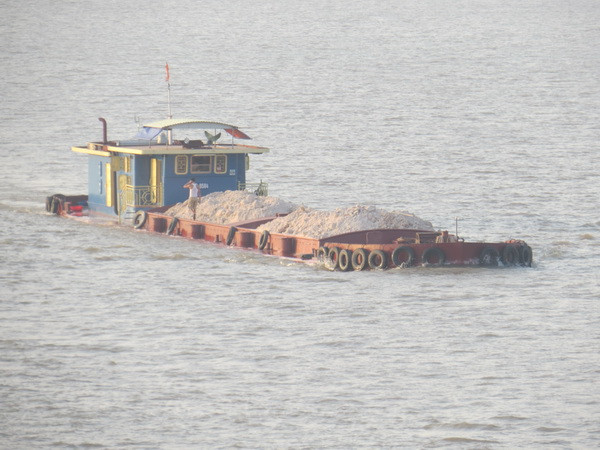 Hải Phòng: Tràn lan tàu quá khổ quá tải lưu thông trên sông ảnh 4