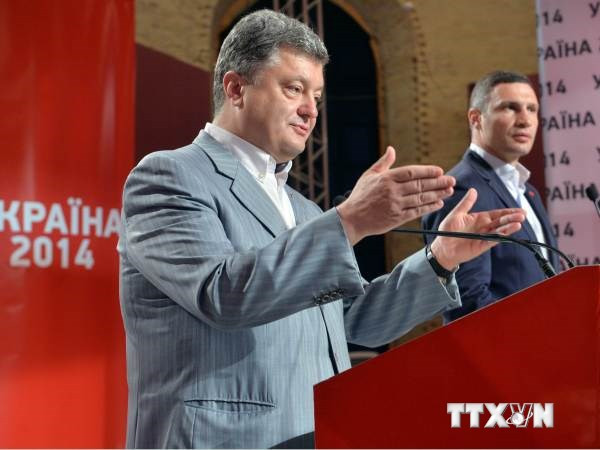 Ông Poroshenko từ chối áp đặt thiết quân luật tại miền Đông ảnh 1