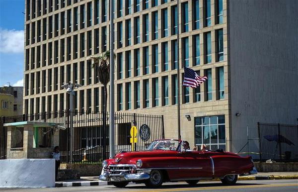 Đại sứ quán Mỹ tại thủ đô La Habana, Cuba. (Nguồn: AFP/TTXVN) Cuba phản đối các biện pháp gây sức ép mới của Mỹ ảnh 1