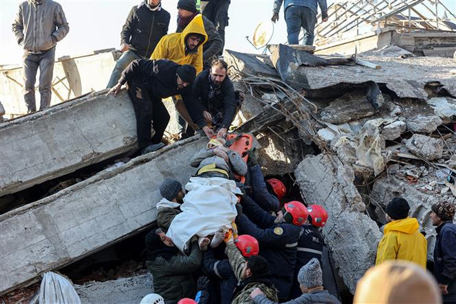 Thổ Nhĩ Kỳ giải cứu 1 nạn nhân sau 278 giờ bị vùi lấp ảnh 1