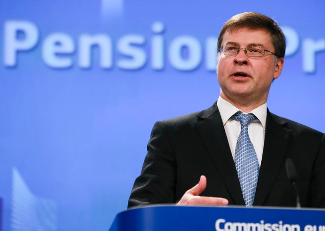 EC kêu gọi thúc đẩy liên minh ngân hàng thoát khỏi thế bế tắc ảnh 1