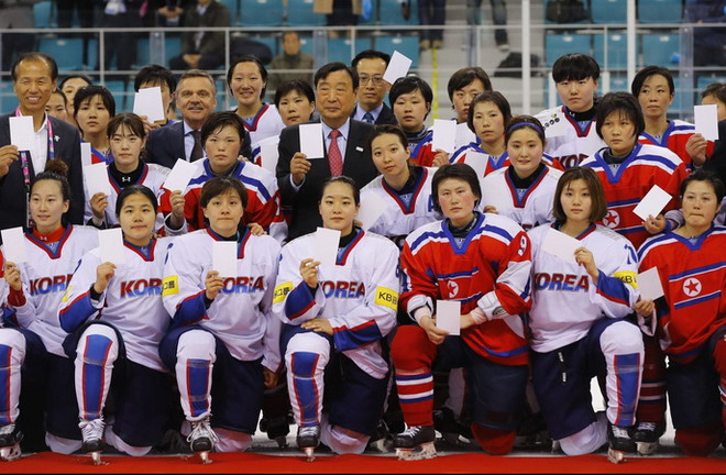 Hàn Quốc và Triều Tiên nhất trí thành lập đội khúc côn cầu nữ chung ảnh 1