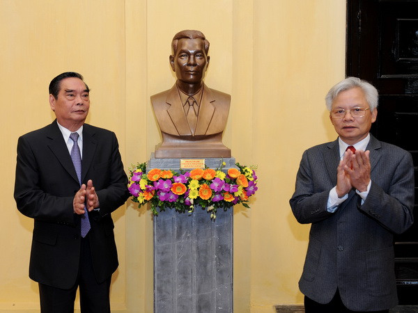 Đặt tượng lãnh đạo tiền bối Học viện Chính trị Quốc gia Hồ Chí Minh ảnh 1