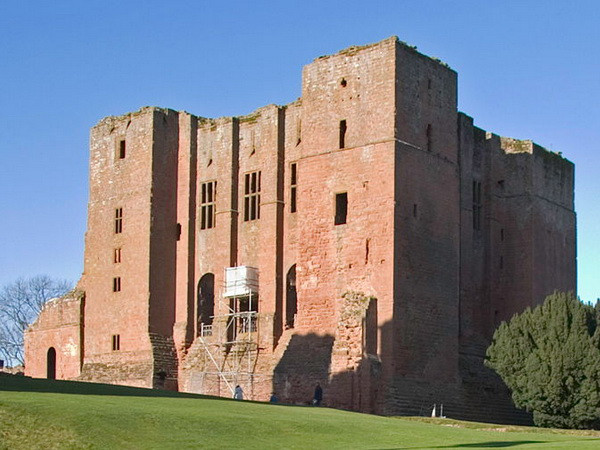 Điểm mặt 10 lâu đài ''ma ám'' đáng sợ nhất nước Anh ảnh 2