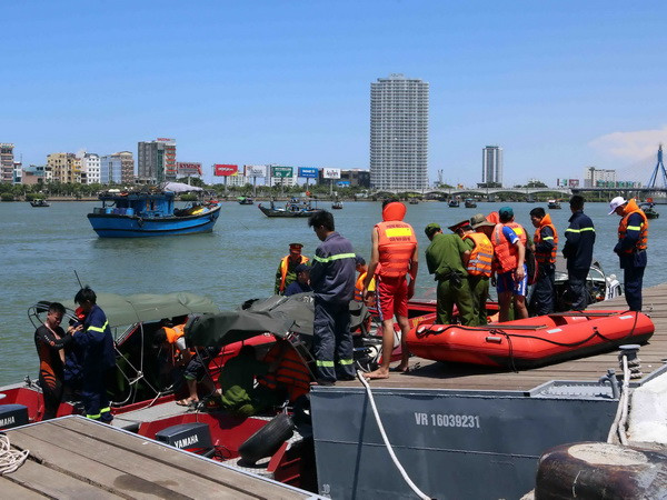 Tìm thấy thi thể 3 nạn nhân mất tích trong vụ chìm tàu trên sông Hàn ảnh 1