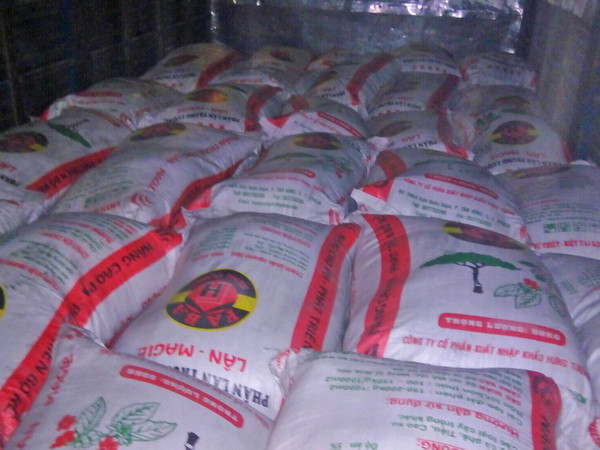 Thu giữ gần 20 tấn phân bón nghi bị làm giả tại Lâm Đồng ảnh 1