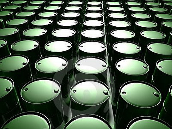 Giá dầu tăng do những căng thẳng chính trị tại Ukraine ảnh 1