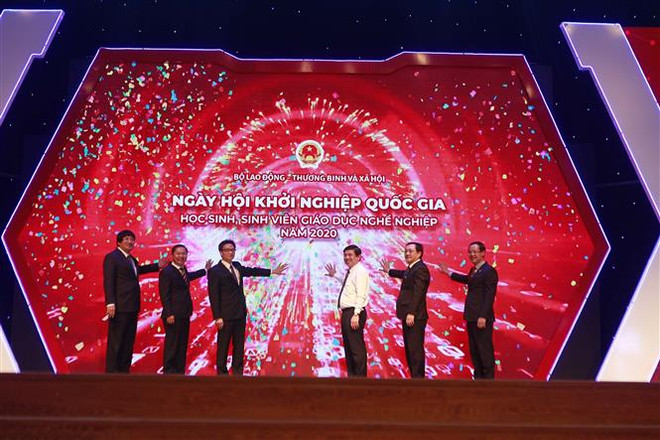 Quang cảnh Lễ khai mạc. (Ảnh: Thanh Vũ/TTXVN) Khai mạc ngày hội khởi nghiệp quốc gia cho học sinh, sinh viên ảnh 1