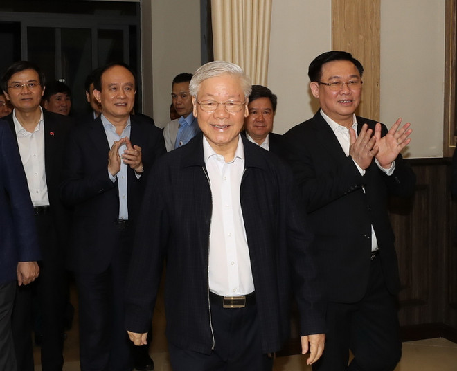 Hình ảnh Tổng Bí thư, Chủ tịch nước dự hội nghị lấy ý kiến cử tri ảnh 1