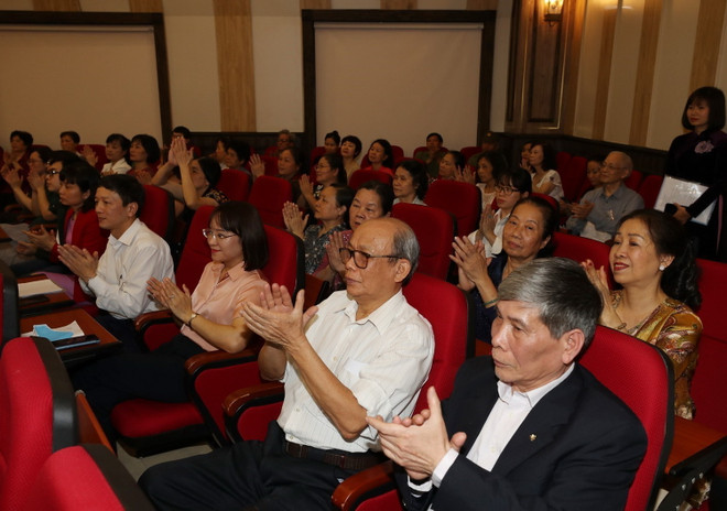 Hình ảnh Tổng Bí thư, Chủ tịch nước dự hội nghị lấy ý kiến cử tri ảnh 4