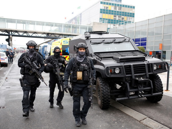 Hơn 50.000 cảnh sát tham gia bảo đảm an ninh cho bầu cử Pháp ảnh 1