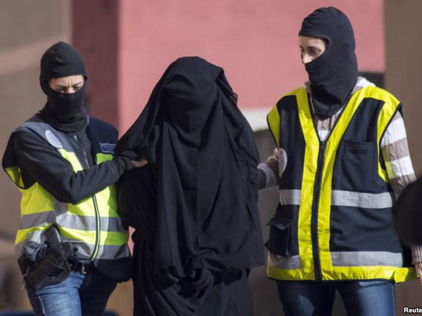 Italy bắt giữ 1 thanh niên người Syria có liên quan đến IS ảnh 1