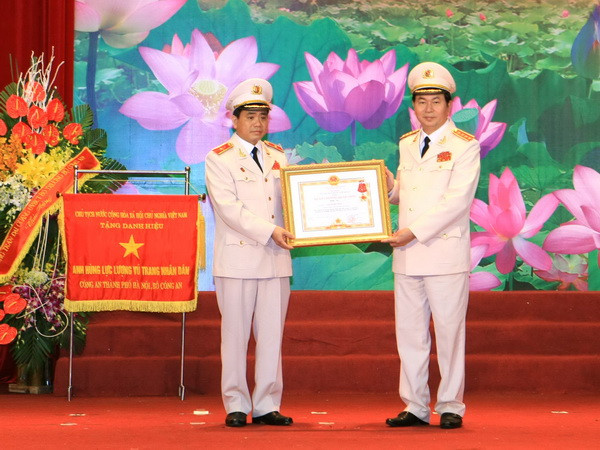 Công an Hà Nội phát huy truyền thống, giữ vững trật tự an toàn xã hội ảnh 1