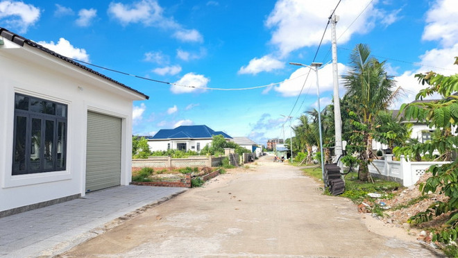 Tạm giam 3 đối tượng liên quan vụ 79 biệt thự xây trái phép ở Phú Quốc ảnh 1