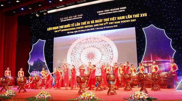 200 nhà văn, nhà thơ, dịch giả văn học dự Đêm thơ quốc tế Hạ Long ảnh 1