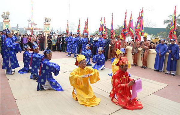 Phú Thọ: Tái hiện sống động lễ hội Vua Hùng dạy dân cấy lúa ảnh 2