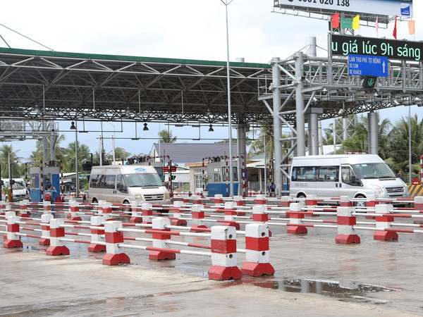 Thủ tướng chỉ đạo tạm dừng thu phí trên tuyến tránh Cai Lậy ảnh 1