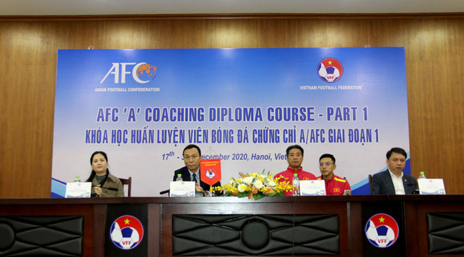 Mặc dù ảnh hưởng của dịch bệnh, nhưng các khóa đào tạo huấn luyện viên chứng chỉ AFC vẫn được VFF tổ chức theo đúng kế hoạch. (Nguồn: VFF) VFF được tổ chức khóa học và cấp chứng chỉ huấn luyện viên của AFC ảnh 1