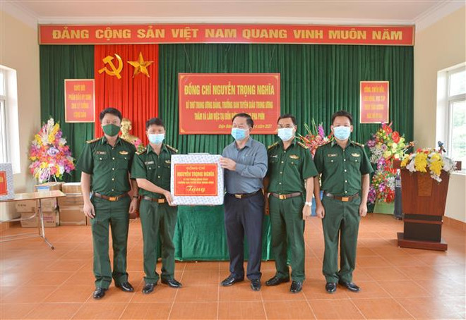 Đoàn công tác Ban Tuyên giáo Trung ương làm việc tại tỉnh Điện Biên ảnh 3