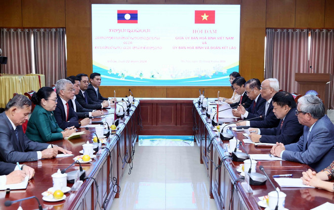 Quang cảnh buổi hội đàm. (Ảnh: An Đăng/TTXVN) ttxvn_2208_viet lao (2).jpg
