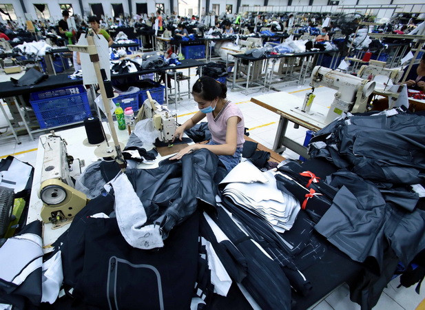 Cổ phiếu ngành dệt may chờ hưởng lợi từ Hiệp định EVFTA ảnh 1