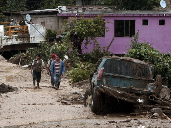 Mexico: Đã có ít nhất 38 người thiệt mạng do cơn bão Earl ảnh 1