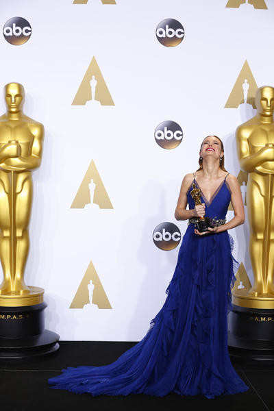 Vinh quang trong đêm trao giải Oscar thuộc về Leonardo DiCaprio ảnh 3