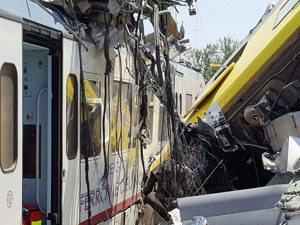 Tai nạn tàu hỏa tại Italy, làm hàng chục người thương vong ảnh 1