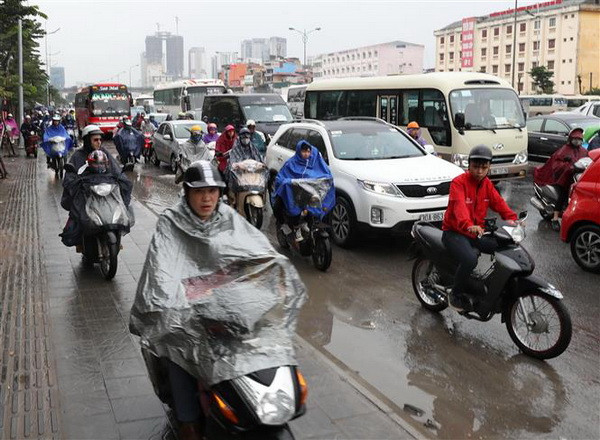 Đêm 11/12 Hà Nội mưa rét, Trung Bộ có mưa to diện rộng ảnh 1